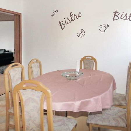 Gorgeous Apartment In Lahnstein With Kitchen Exteriör bild