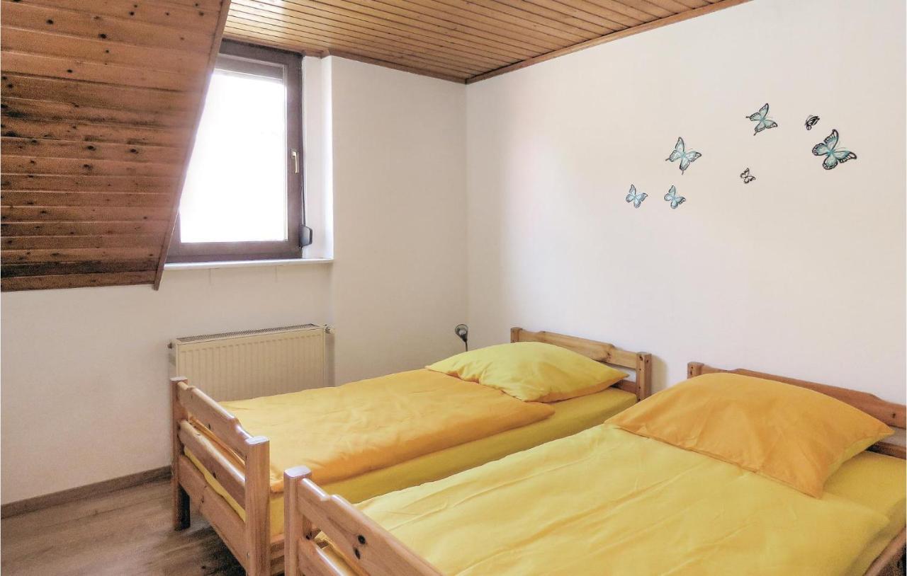 Gorgeous Apartment In Lahnstein With Kitchen Exteriör bild